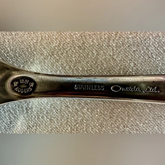 Oneida Ltd. 1881 Rogers Vintage “Melissa” Stainless Flatware 70 Pc.Used Retired - Picture 6 of 15